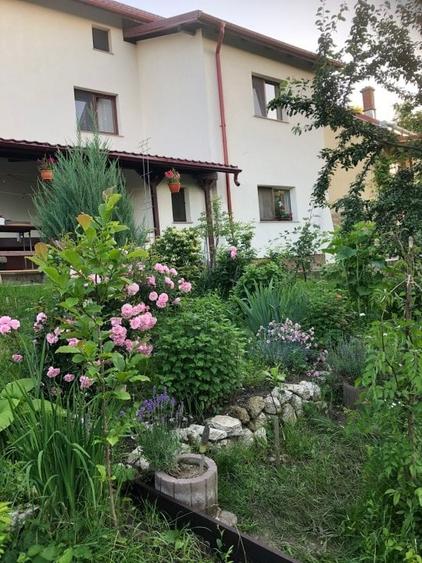 Casă individuală cu 5 camere cu Canalizare în Nord