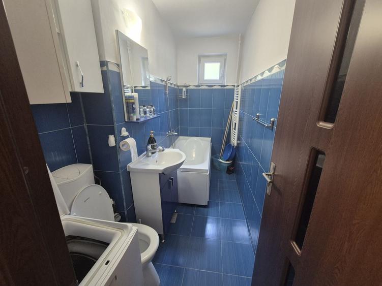Apartament cu 2 camere semidecomandat în Nufărul