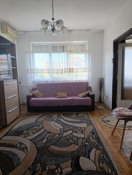 Apartament cu 4 camere în Dacia