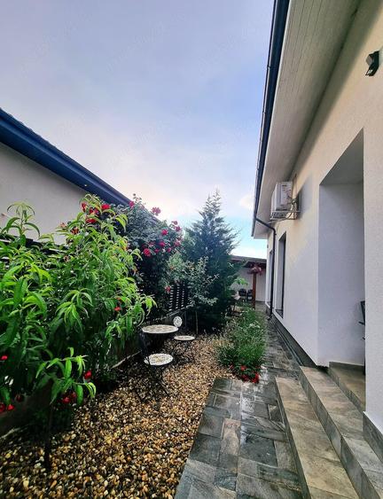 Casă cu Teren 357 Mp în Central