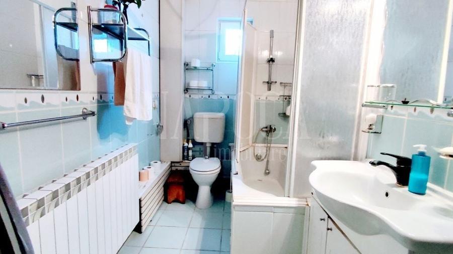 Casă individuală cu 5 camere cu Canalizare în Sânmartin