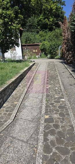 Casă individuală cu 5 camere cu Canalizare în Mislea