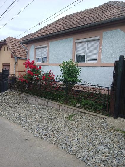 Casă cu Teren 444 Mp în Șeica Mare