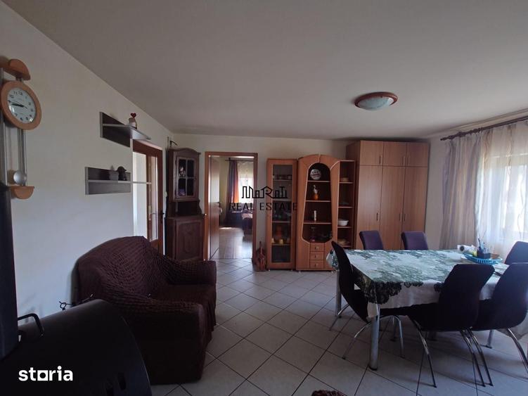 Casă cu 5 camere cu Teren 1440 Mp în Brazii