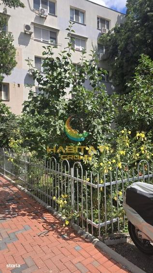 Apartament cu 3 camere semidecomandat în 1 Decembrie 1918