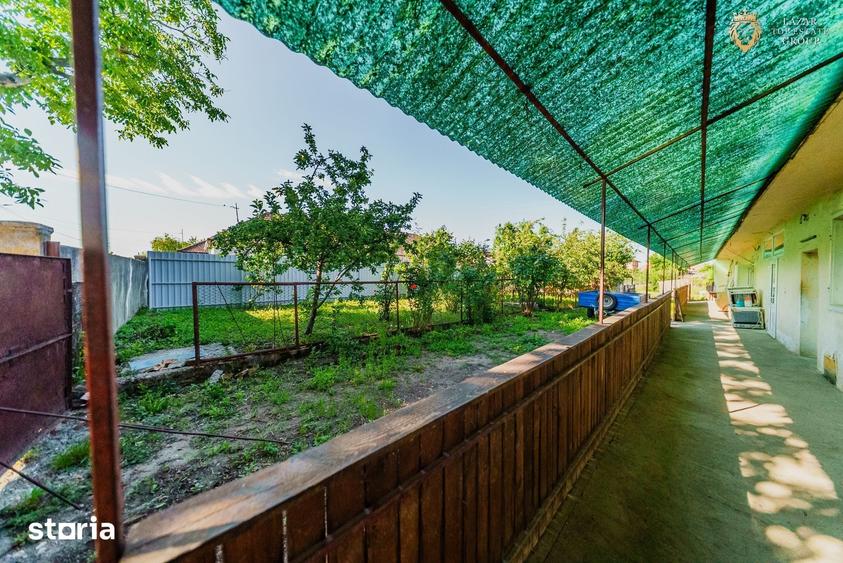Casă cu 5 camere cu Teren 1065 Mp în Vladimirescu