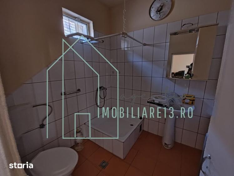 Casă cu 3 camere cu Teren 1600 Mp în Central