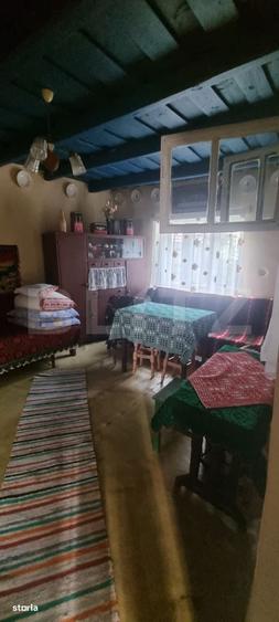 Casa cu doua corpuri - 11