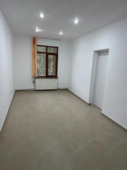 Spațiu comercial, de 42 mp, în Marginea
