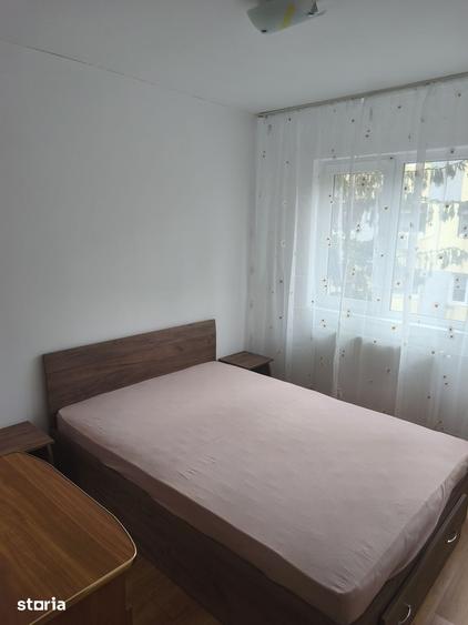 Apartament cu 3 camere decomandat în Nord