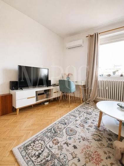 Apartament cu 2 camere semidecomandat în Central