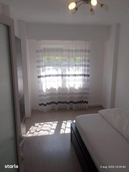 Apartament cu 3 camere în Crângași