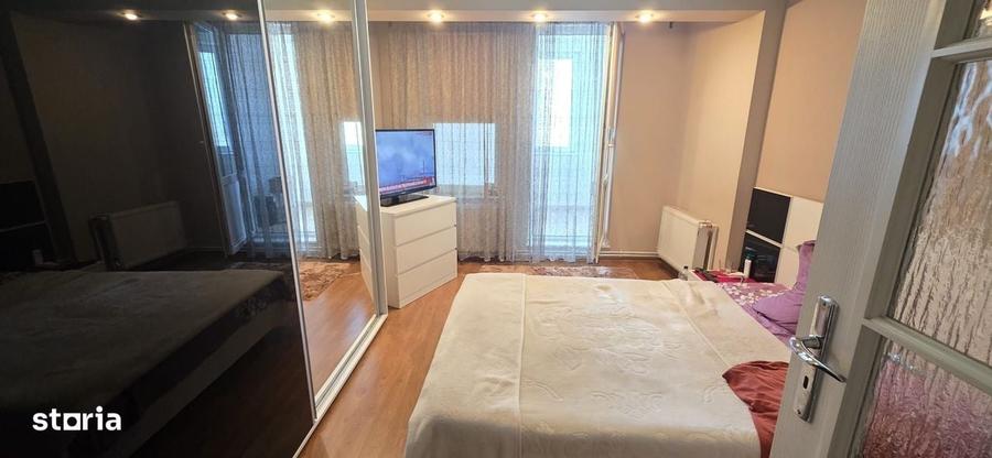 Casă cu 4 camere în Delfinariu