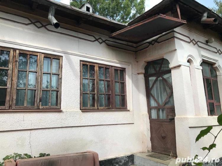 Casă cu 3 camere cu Teren 2600 Mp în Bradu