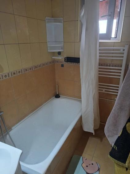 Apartament cu 2 camere decomandat în Astra