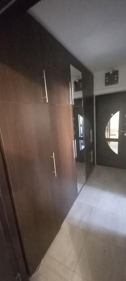 Apartament cu 2 camere semidecomandat în Calea București