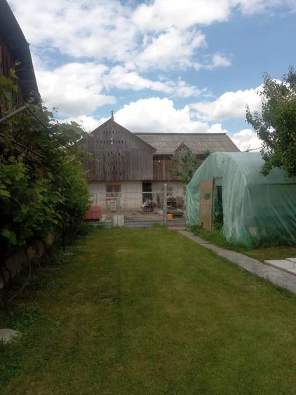 Casă cu Teren 1000 Mp în Răucești