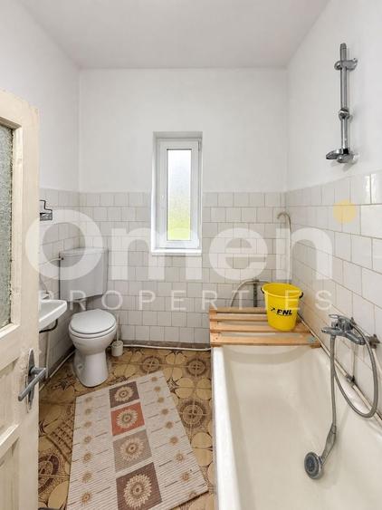 Casă individuală cu 4 camere cu Canalizare în Letca