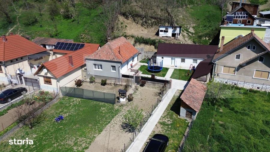 Casă cu 3 camere în Valea Vințului