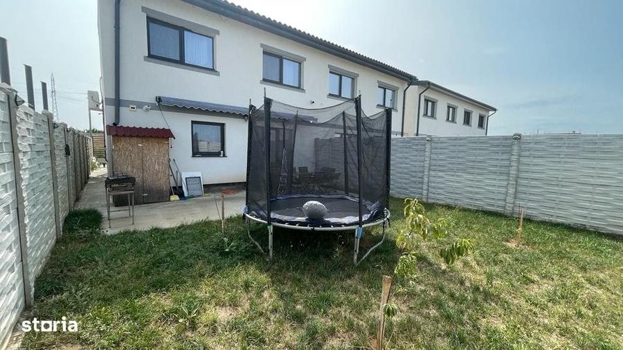 Casă cu 4 camere în Central