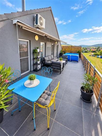 Penthouse cu 3 camere decomandat, mobilat în Unirii