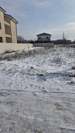 Teren Construcții intravilan de 500 mp, în Km 5