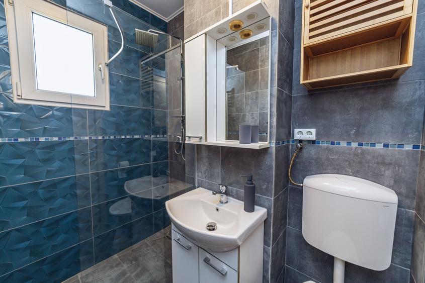 Apartament cu 3 camere decomandat, mobilat în Militari