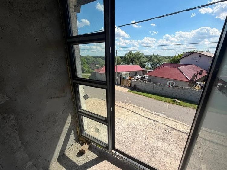 Casă cu Teren 300 Mp în Șindrilița