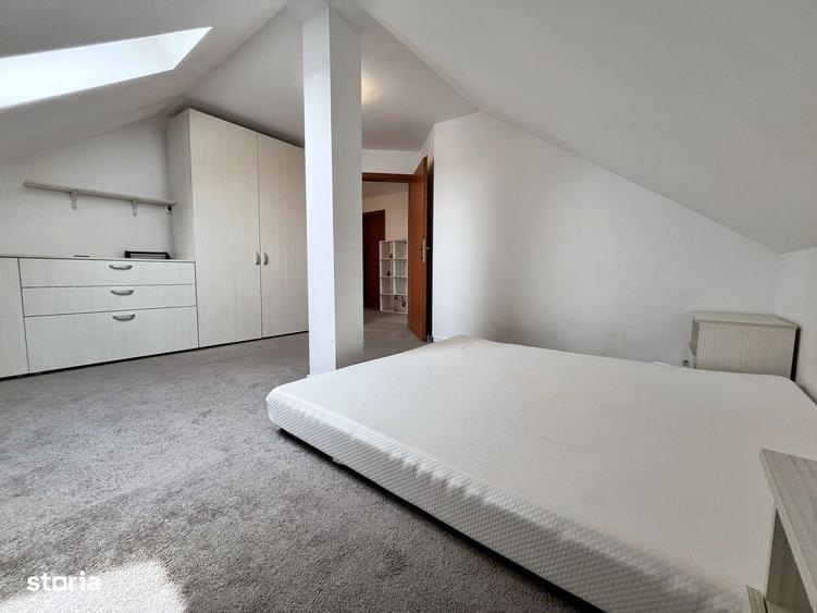 Apartament cu 4 camere decomandat în Andrei Mureșanu