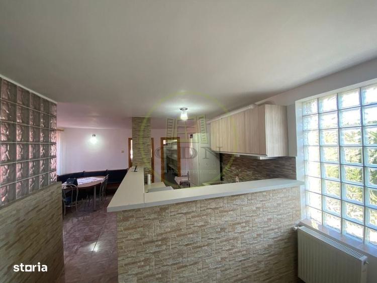Casă cu 4 camere decomandat cu Teren 249 Mp în Rogerius