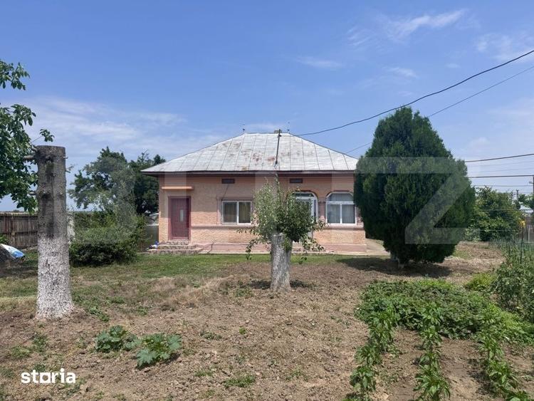 Casă cu 5 camere cu Teren 1400 Mp în Uliești