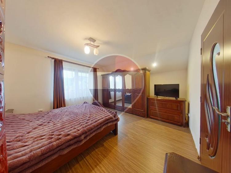 Casă individuală cu 4 camere cu Teren 622 Mp în Ieud