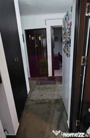 Apartament cu 2 camere de vanzare in Campina, zona Ce... - Campina (Prahova) - 2