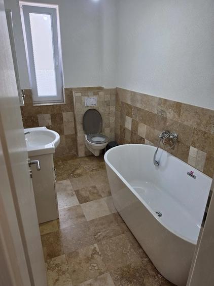 Apartament cu 2 camere decomandat în Giroc