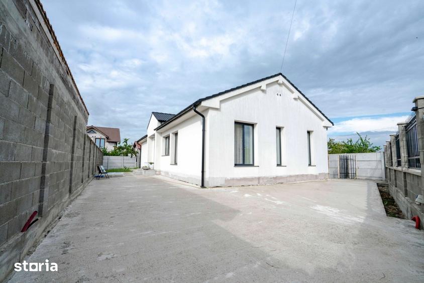 Casă cu 4 camere cu Teren 487 Mp în Sânmartin