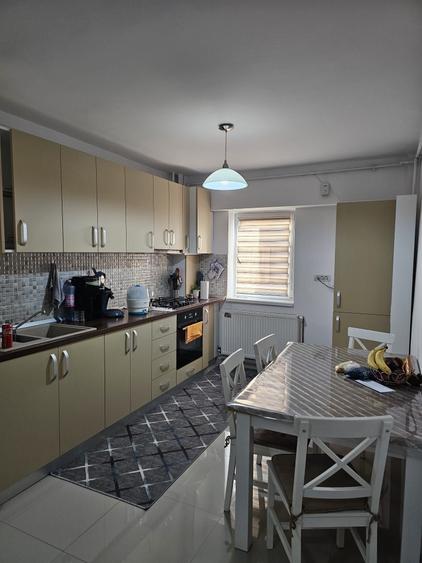 Apartament cu 2 camere decomandat în Micălaca