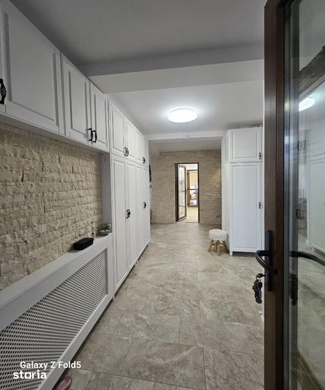 Casă cu 4 camere cu Teren 700 Mp în Cihei