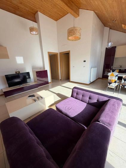 Apartament cu 3 camere semidecomandat în Central