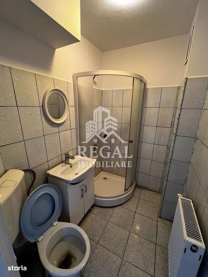 Apartament cu 2 camere semidecomandat în Batiz