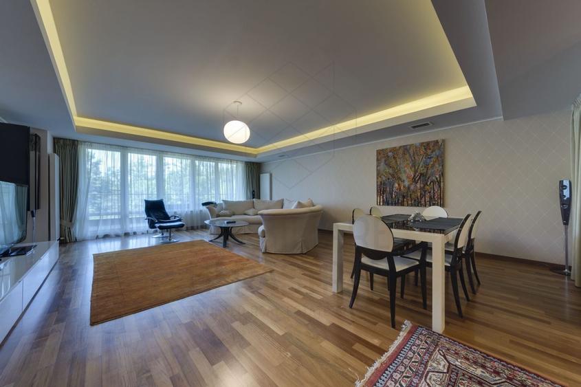 Apartament cu 4 camere decomandat, mobilat în Herăstrău
