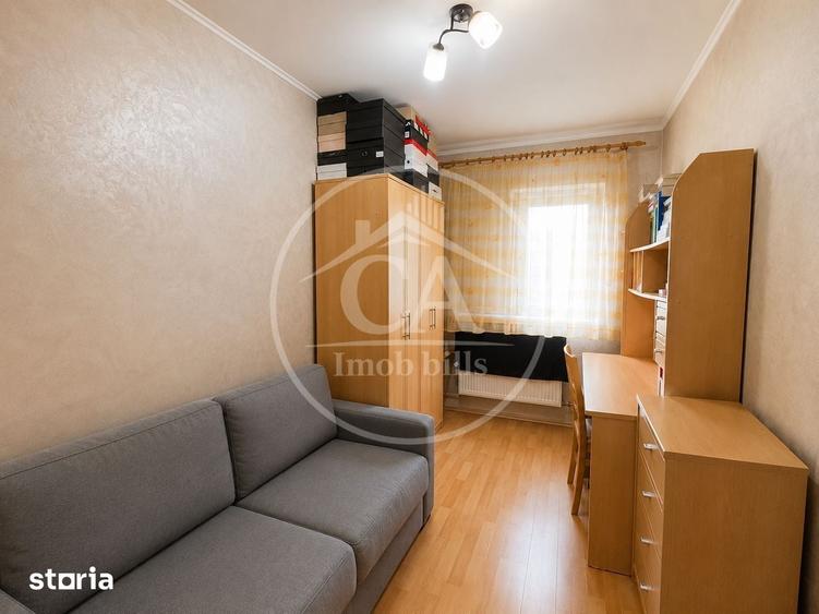 Apartament cu 3 camere decomandat în Salca