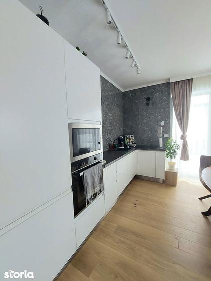 Casă cu 4 camere cu Teren 434 Mp în Central