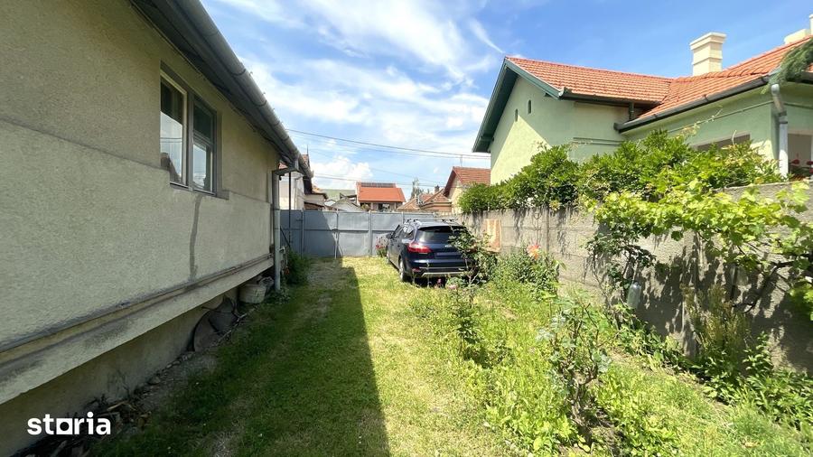Casă cu 2 camere cu Teren 300 Mp în Mărăști