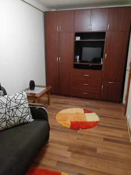 Garsonieră decomandată în Țerova
