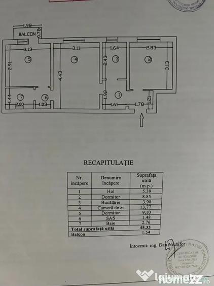 Apartament cu 3 camere semidecomandat în Hipodrom