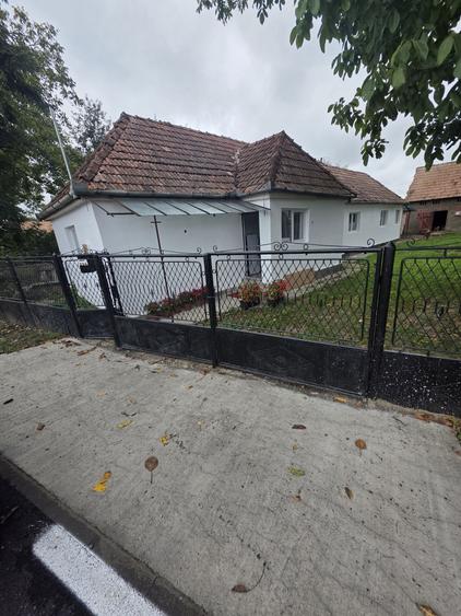 Casă cu 2 camere în Ideciu de Sus