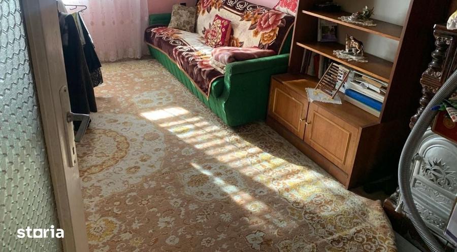 Casă cu 4 camere cu Teren 530 Mp în Lugașu de Jos