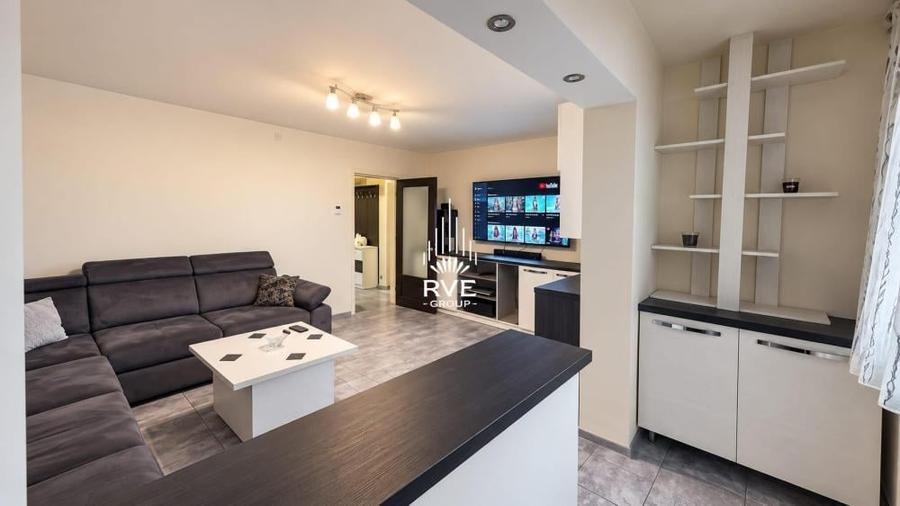 Apartament cu 3 camere în Drumul Taberei