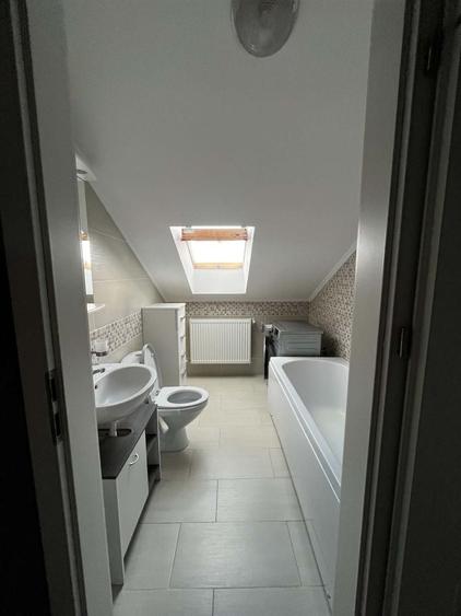 Apartament cu 2 camere decomandat în Dumbrăvița