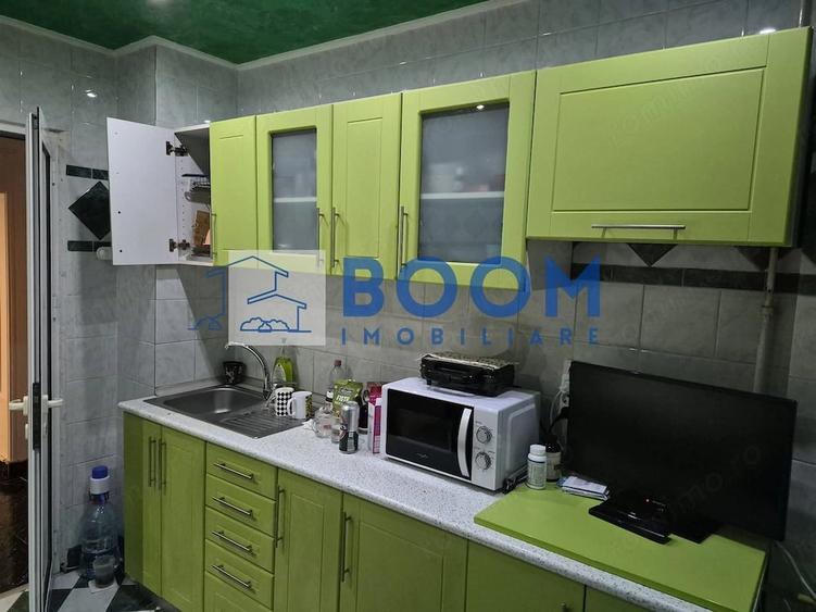 Apartament cu 3 camere în Căzănești (Râmnicu Vâlcea)